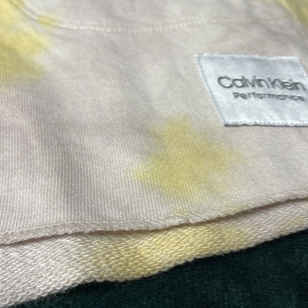 Calvin Klein Performance - Picture 5 of 7